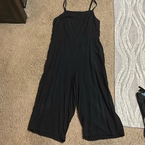 Old Navy Black wide leg jumpsuit size XL